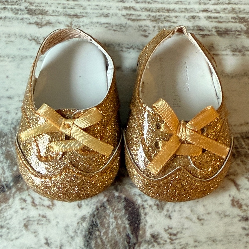 American Girl of the Year Doll ISABELLE Meet Outfit - 18” Doll SHOES Only 2014